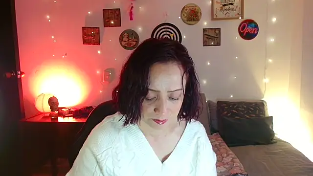 catalinamommyx online show from July 15, 11:42 pm
