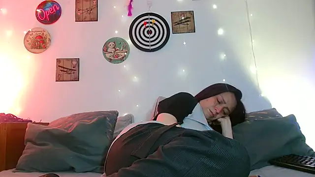 catalinamommyx online show from June 14, 2:24 am