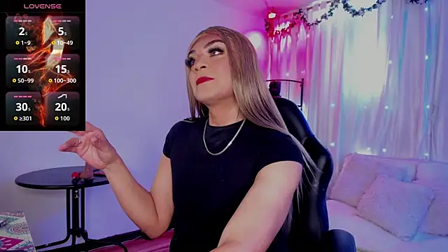 karol elegance  online show from July 28, 1:21 pm