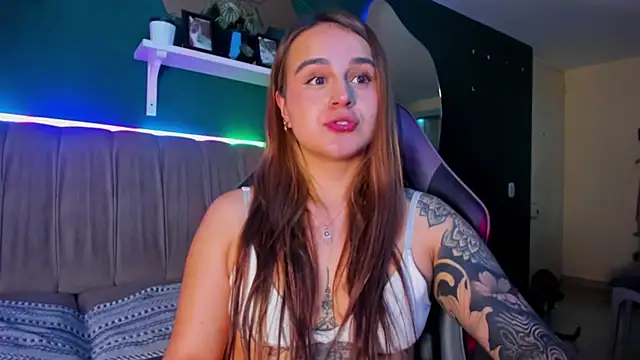 evy orange1 online show from July 22, 1:17 am