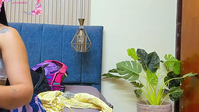 kathecute   online show from July 15, 1:43 am