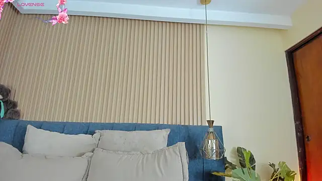 kathecute   online show from July 16, 1:54 am