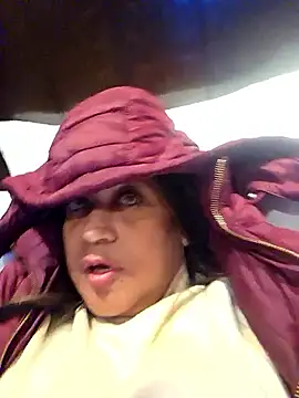 Hot Queen77 online show from December 22, 9:07 pm