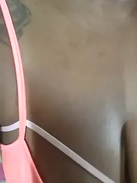 nahiarapalmer19 online show from February 15, 5:23 pm