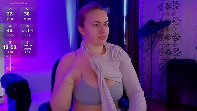 Snapshot of Margot_Ocean chatting on October 17, 7:33 am Margot Ocean online show from October 17, 7:33 am