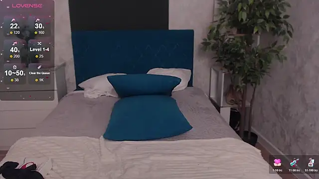 JennyyHot online show from February 4, 7:33 am