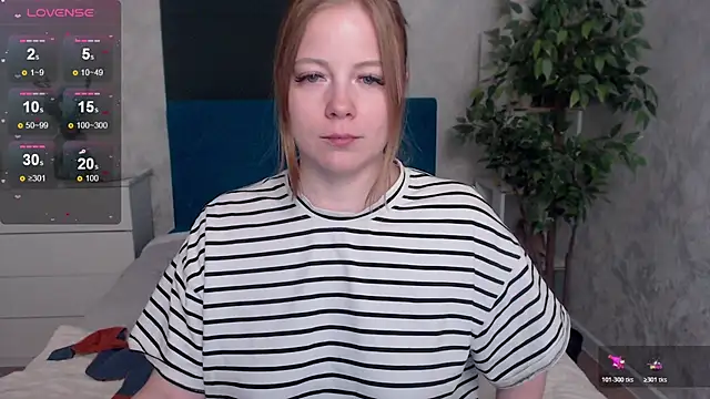 JennyyHot online show from February 9, 8:27 am