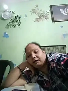 Kavya kapoor online show from July 27, 9:17 am