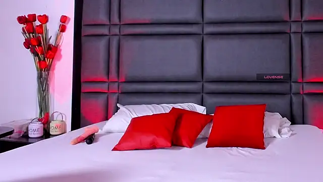 SaraDreamss online show from February 28, 3:11 pm