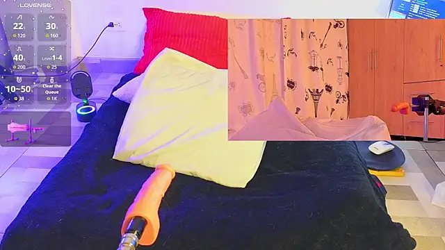 jolee   online show from February 15, 1:30 am