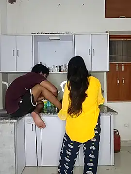 riya190 online show from May 14, 5:52 pm
