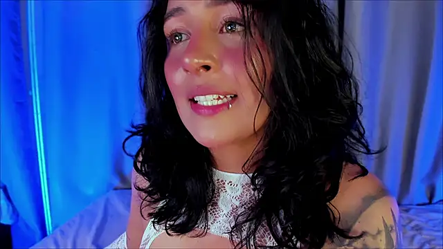 EviePhoenix online show from February 2, 11:15 pm