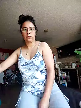 Im Alma  online show from February 10, 2:20 pm