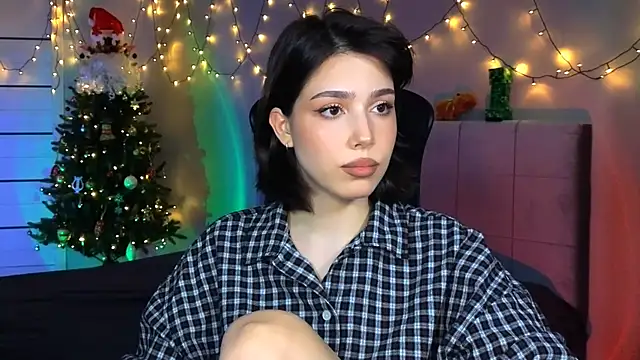 Stacy Gonzales  online show from January 9, 11:25 am