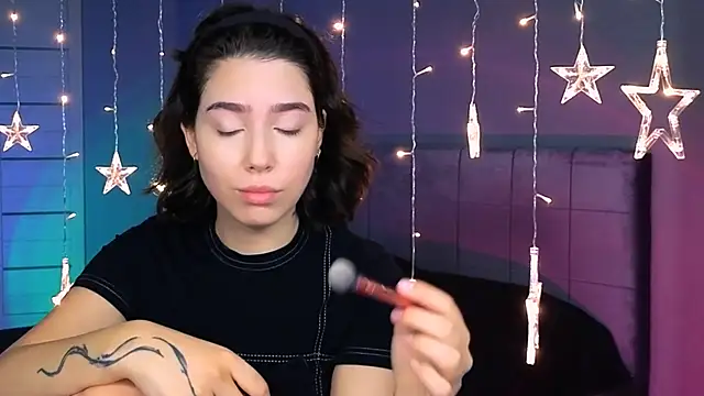 Stacy Gonzales  online show from September 28, 6:20 am