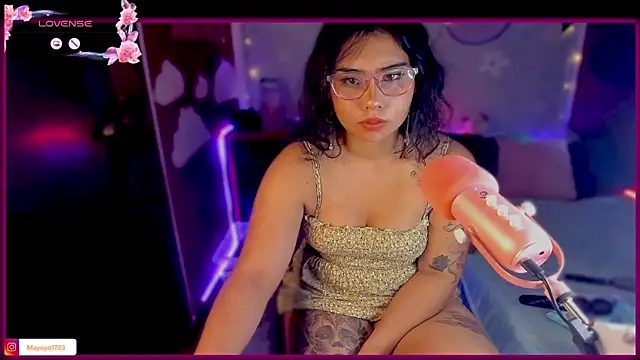 Snapshot of kiki_cavilll chatting on September 11, 3:12 pm kiki cavilll online show from September 11, 3:12 pm