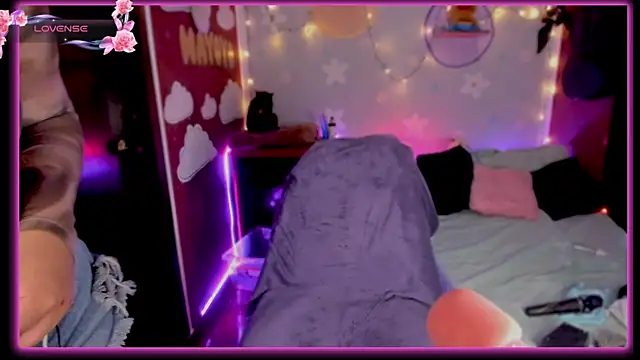 Snapshot of kiki_cavilll chatting on September 19, 3:00 pm kiki cavilll online show from September 19, 3:00 pm