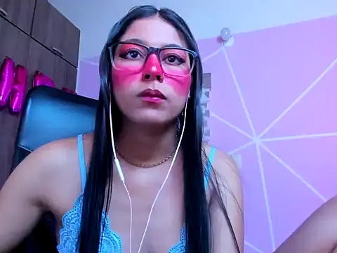  ALLYSON18  online show from November 17, 1:45 pm