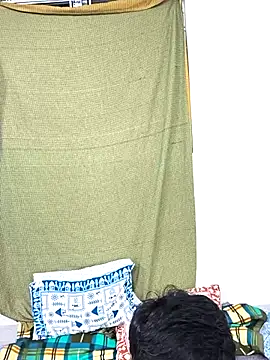 Snapshot of NAUGHTY_INDIAN_COUPLE chatting on September 23, 2:37 pm NAUGHTY INDIAN COUPLE online show from September 23, 2:37 pm