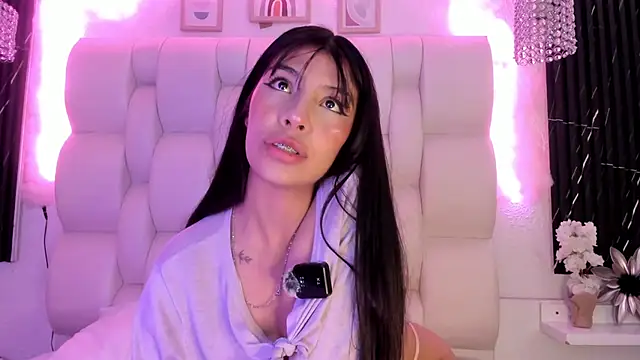 MelodiLovee  online show from March 4, 3:51 pm