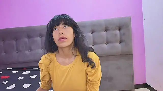 karolinee 66  online show from July 29, 4:12 am