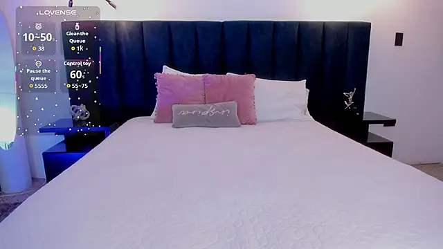 Snapshot of susyy7 chatting on September 15, 3:37 am susyy7 online show from September 15, 3:37 am