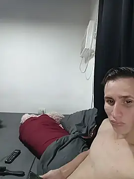 Milfvalesk online show from July 13, 8:42 pm