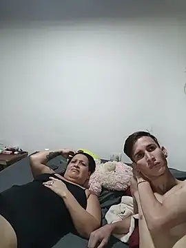 Milfvalesk online show from August 1, 6:37 am