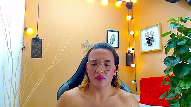 aslyhernandez 7 online show from September 19, 3:33 pm