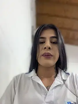 daniigarcia online show from May 31, 1:06 pm