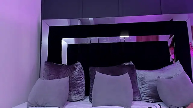 shaina vasquez online show from March 9, 8:17 am