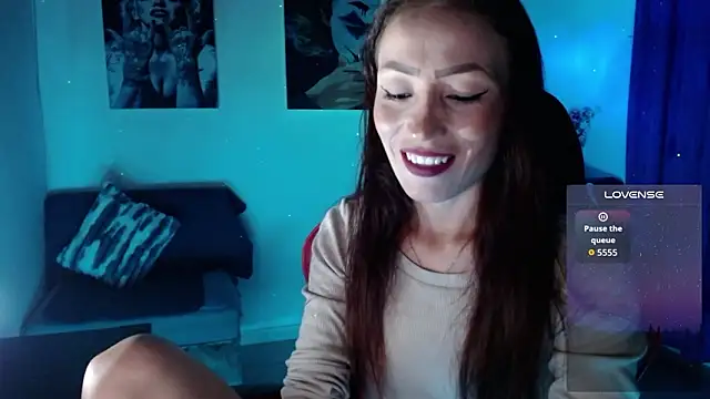 Sara-Guzman1 online show from March 16, 4:48 am