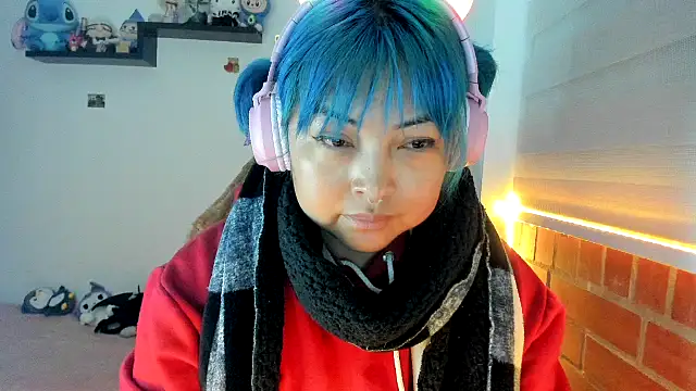 Shaddycute  online show from December 5, 10:05 am