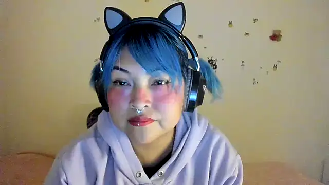 Shaddycute  online show from October 8, 2:49 am