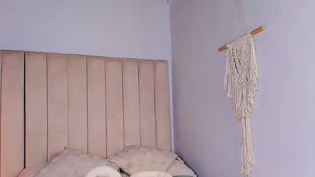 Elise Diamond online show from May 2, 12:47 am