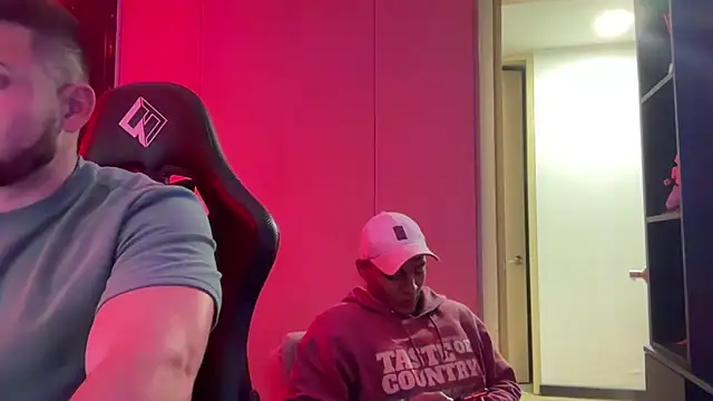 Jhonyblack 1 online show from December 20, 5:00 am