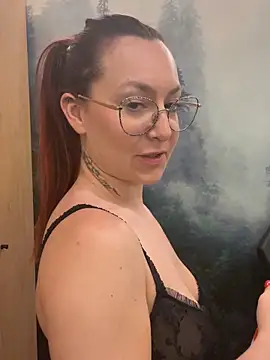 ladoucedu34 online show from June 15, 2:39 pm