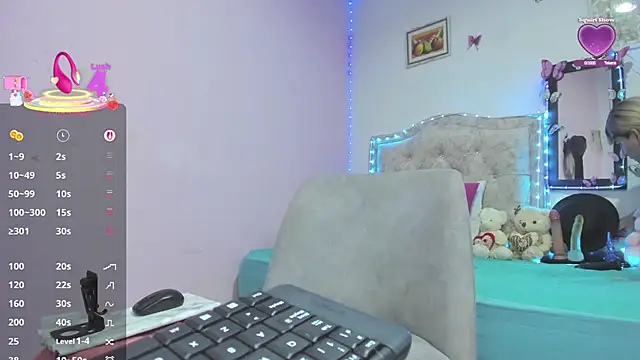 Snapshot of tania_lucia1 chatting on September 22, 8:07 pm tania lucia1 online show from September 22, 8:07 pm