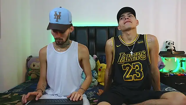Brutal Sex Fucking online show from April 22, 11:57 pm