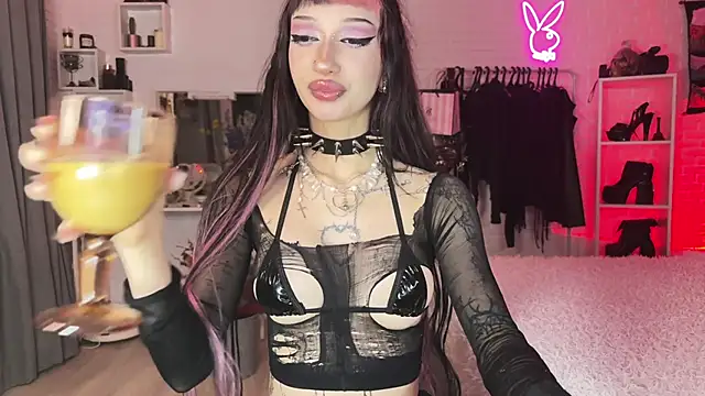 Marcellean online show from March 23, 1:23 am