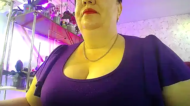  Sweet Woman online show from April 25, 6:05 am