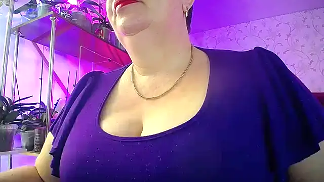  Sweet Woman online show from November 16, 6:26 am