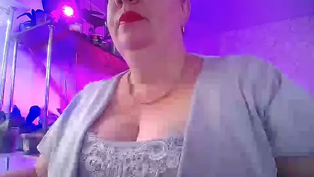  Sweet Woman online show from July 5, 7:47 am