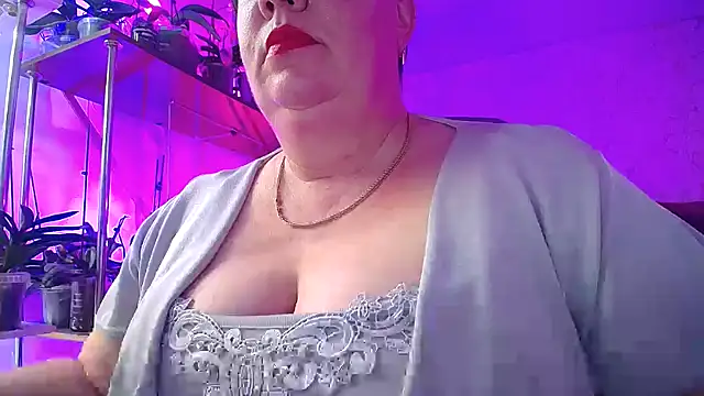  Sweet Woman online show from November 29, 1:04 pm