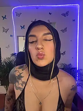 Lia-mitch online show from July 8, 6:54 pm