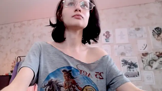 Luafy Toddy online show from March 17, 5:44 am