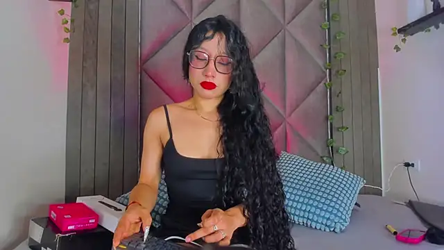 BriaConner  online show from June 16, 2:56 am