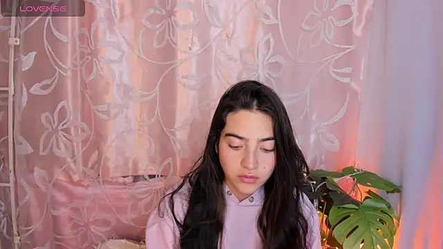 Arii vega  online show from May 3, 5:27 pm