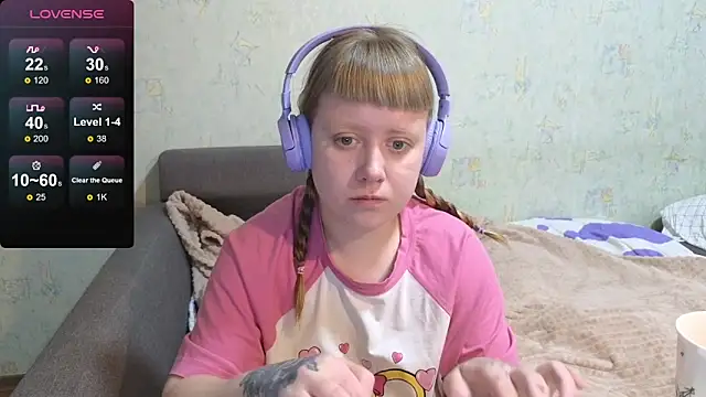 June shy0 online show from February 5, 8:28 am