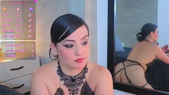 Emma gatess online show from July 17, 12:42 pm